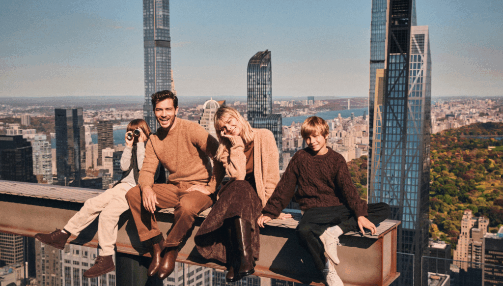 The Beam — интерактивный аттракцион на Top of the Rock